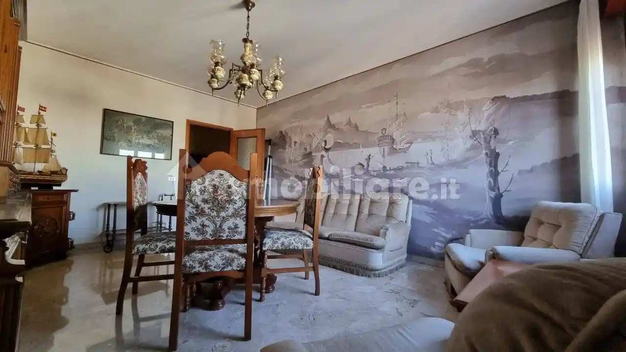 Trilocale via petrarca, Centro Storico, Carpi - foto 3