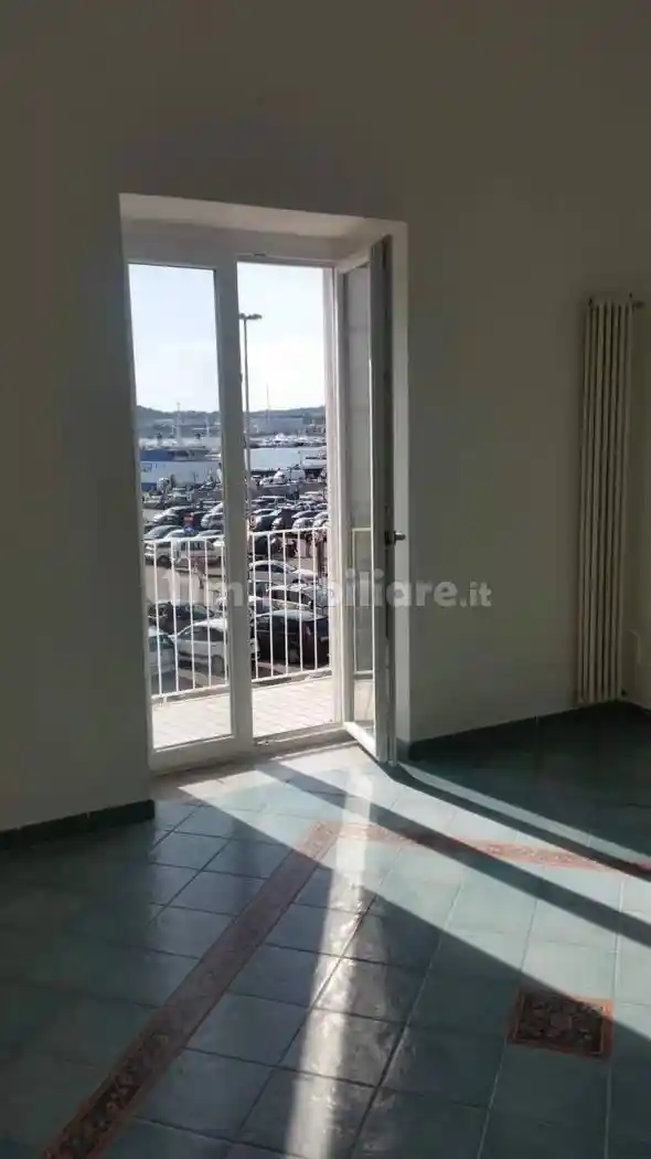 Quadrilocale Lungomare Cristoforo Colombo No Number, Porto, Pozzuoli - foto 4