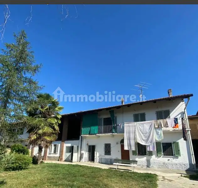 Casa indipendente in asta a Crescentino