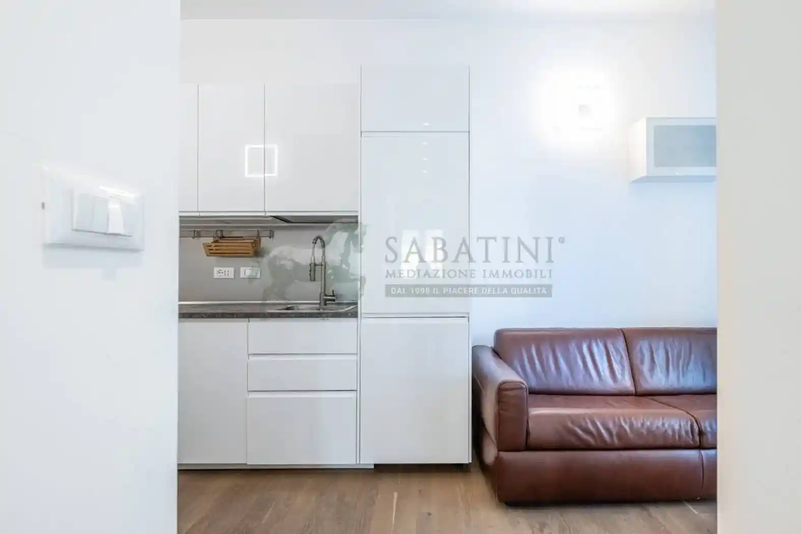 Bilocale via Antonio Zarotto 6, Repubblica, Milano - foto 3