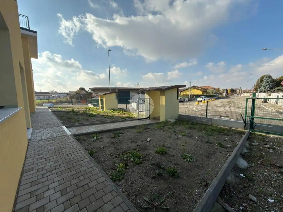 Villa a schiera via Enrico Fermi 2, Caresanablot - foto 3