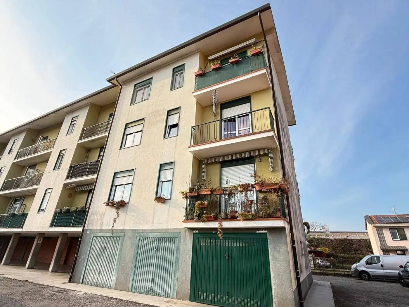 Appartamento in vendita a Biandronno