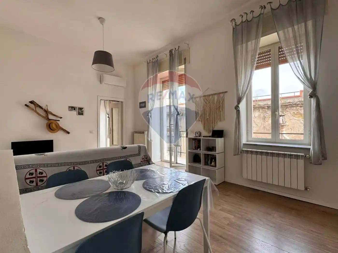 Bilocale Vico Tre Regine 56, Quartieri Spagnoli, Napoli - foto 2