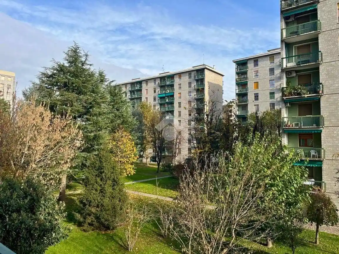 Appartamento in vendita a Corsico