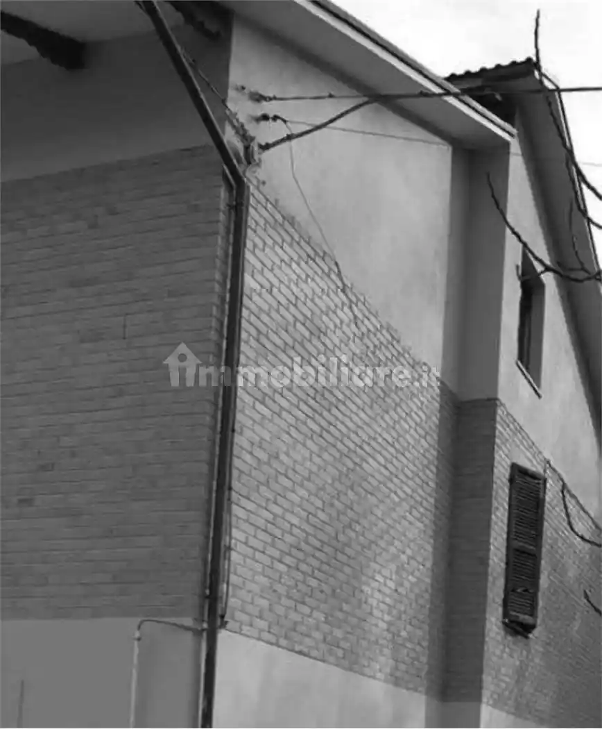 Villa all'asta via Colli , 115, Serrapetrona - foto 3