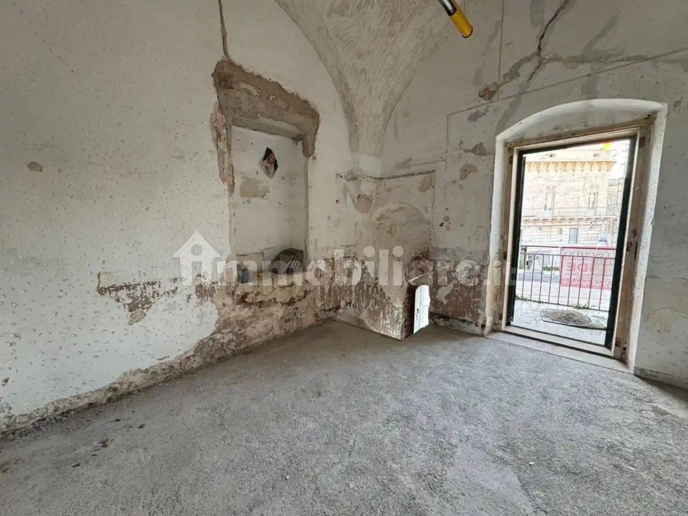 Trilocale piazza della Libertà, Via Ludovico, Corso Umberto I, Vittorio Emanuele, Ostuni - foto 5