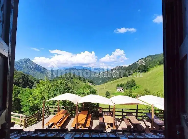 Rustico - Casale in vendita a Lecco