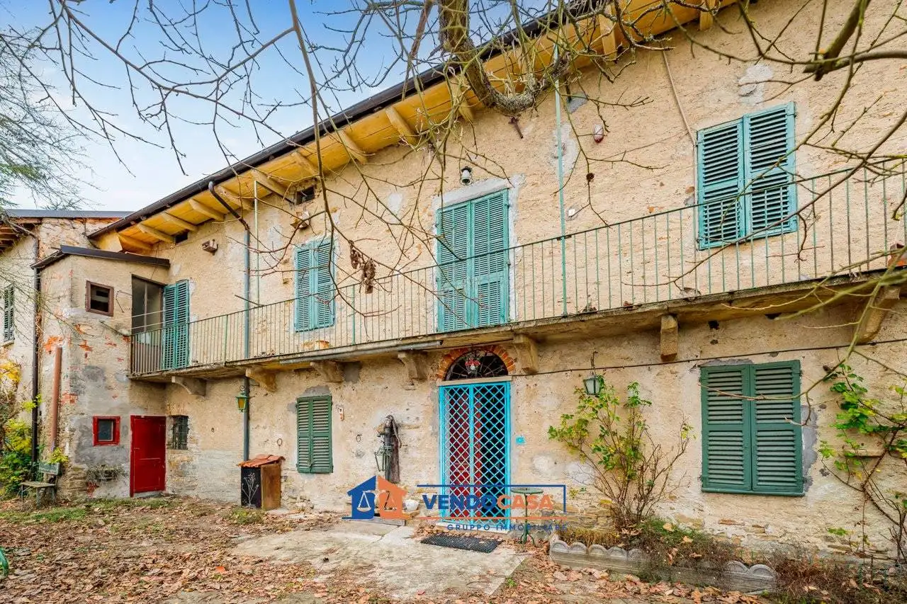 Villa in vendita a Mombarcaro