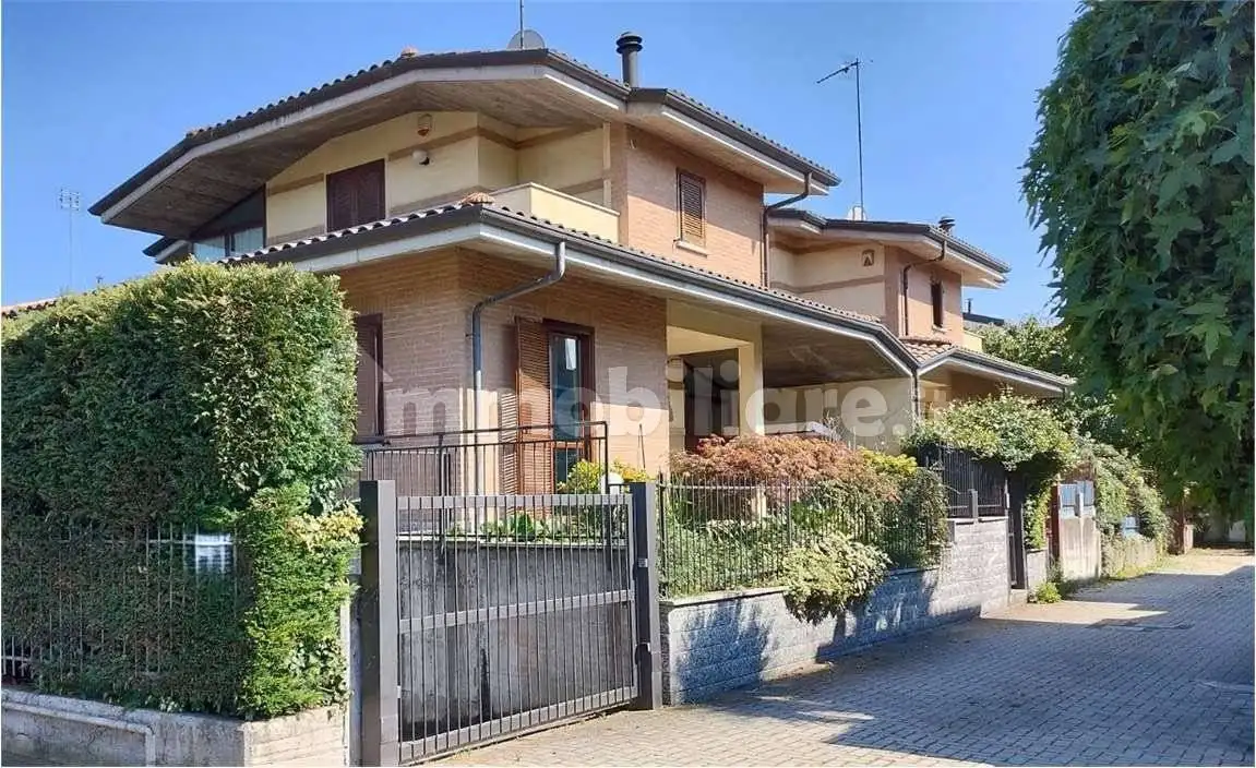 Villa in vendita a Rosta