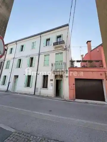 Appartamento in vendita a Adria