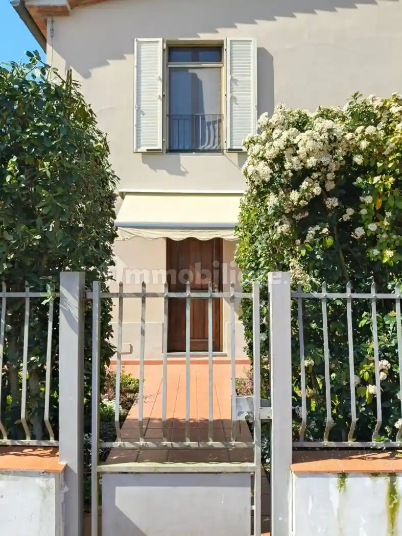 Casa indipendente in vendita a Serravalle Pistoiese