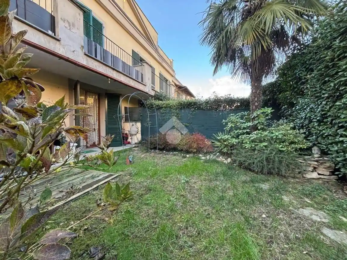 Trilocale Cascina Sant' Isidoro 63, Sant'isidoro, Carugo - foto 4