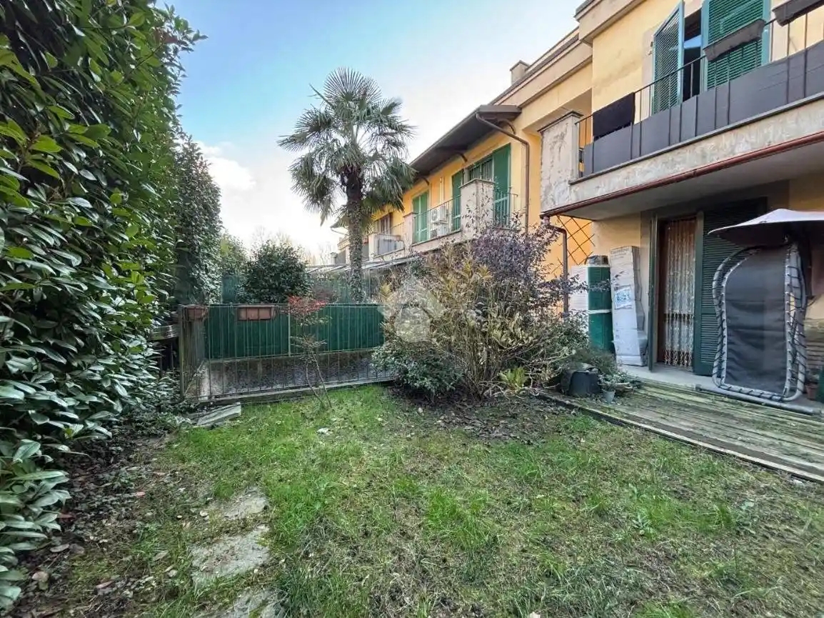 Trilocale Cascina Sant' Isidoro 63, Sant'isidoro, Carugo - foto 5