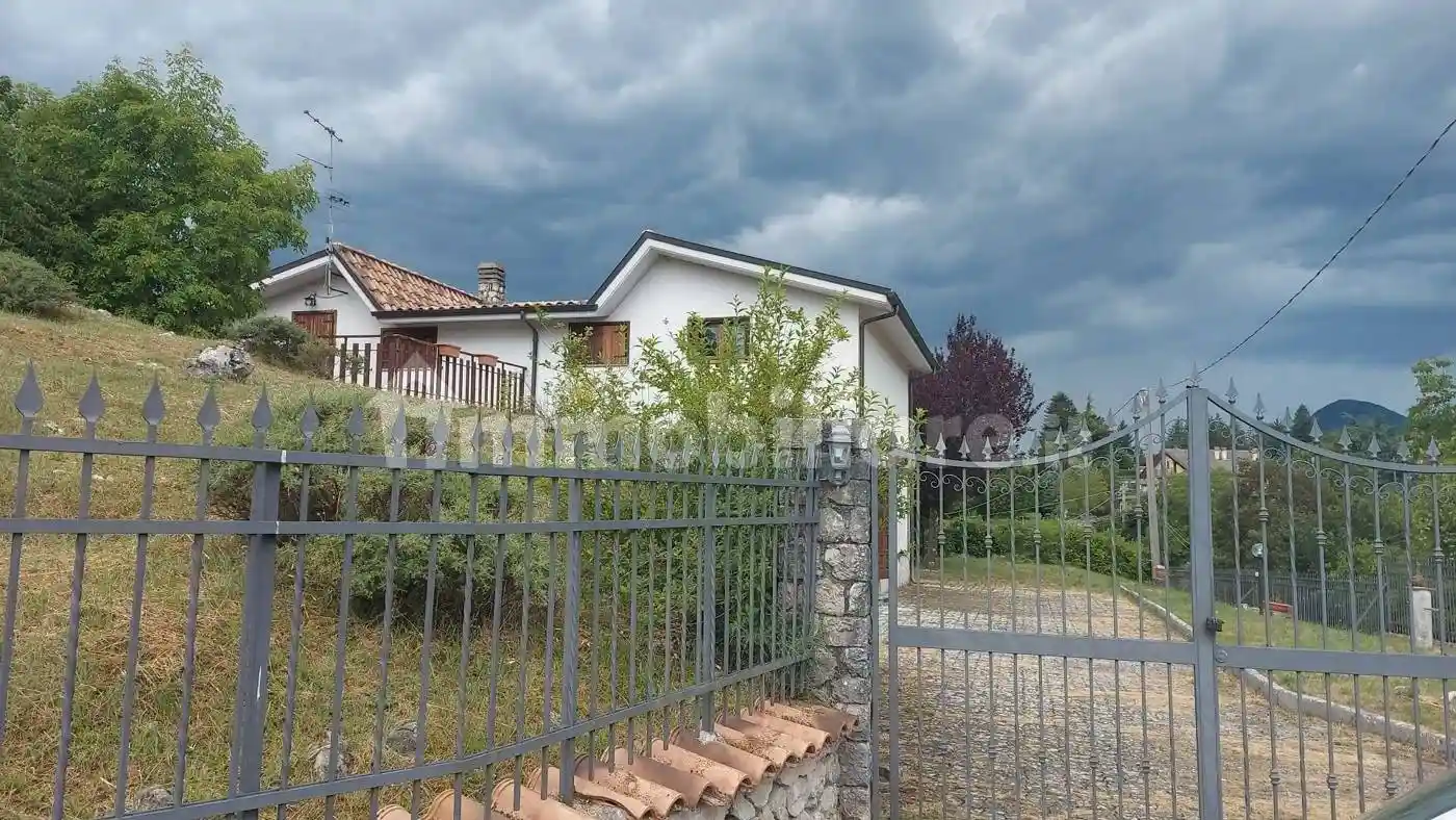 Villa in vendita a Trevi nel Lazio