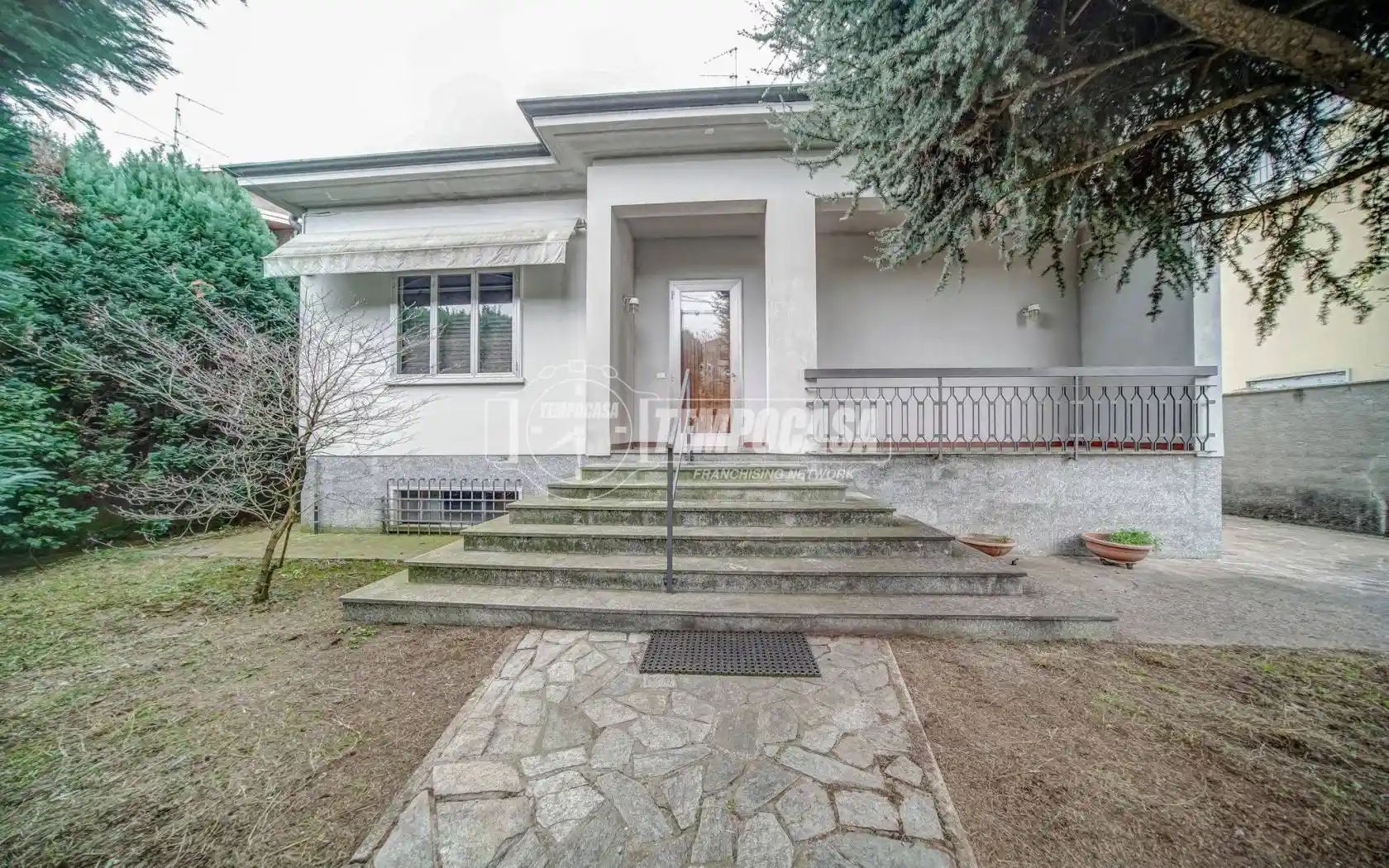 Villa in vendita a Cassano Magnago