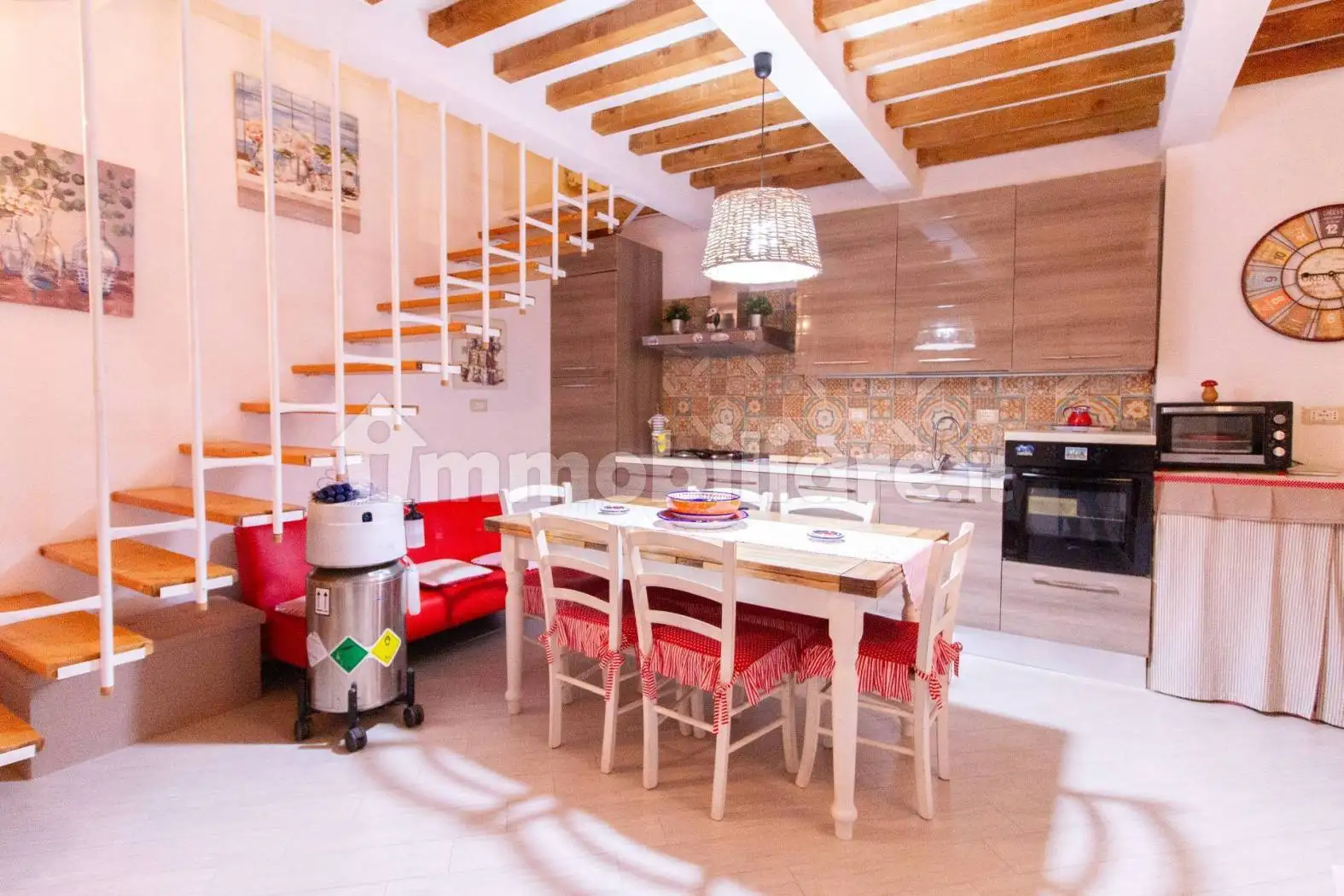 Casa indipendente in vendita a Cascina