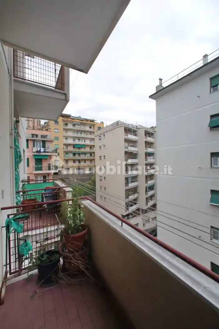 Appartamento in vendita a Genova