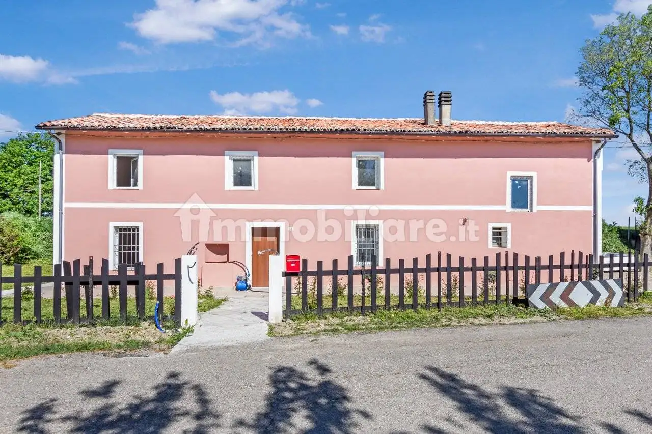 Villa in vendita a Conselice