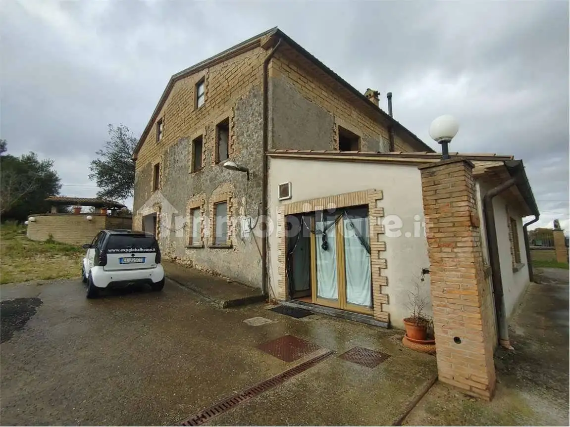 Rustico, da ristrutturare, 540 m², Centro, Castel Viscardo - foto 2