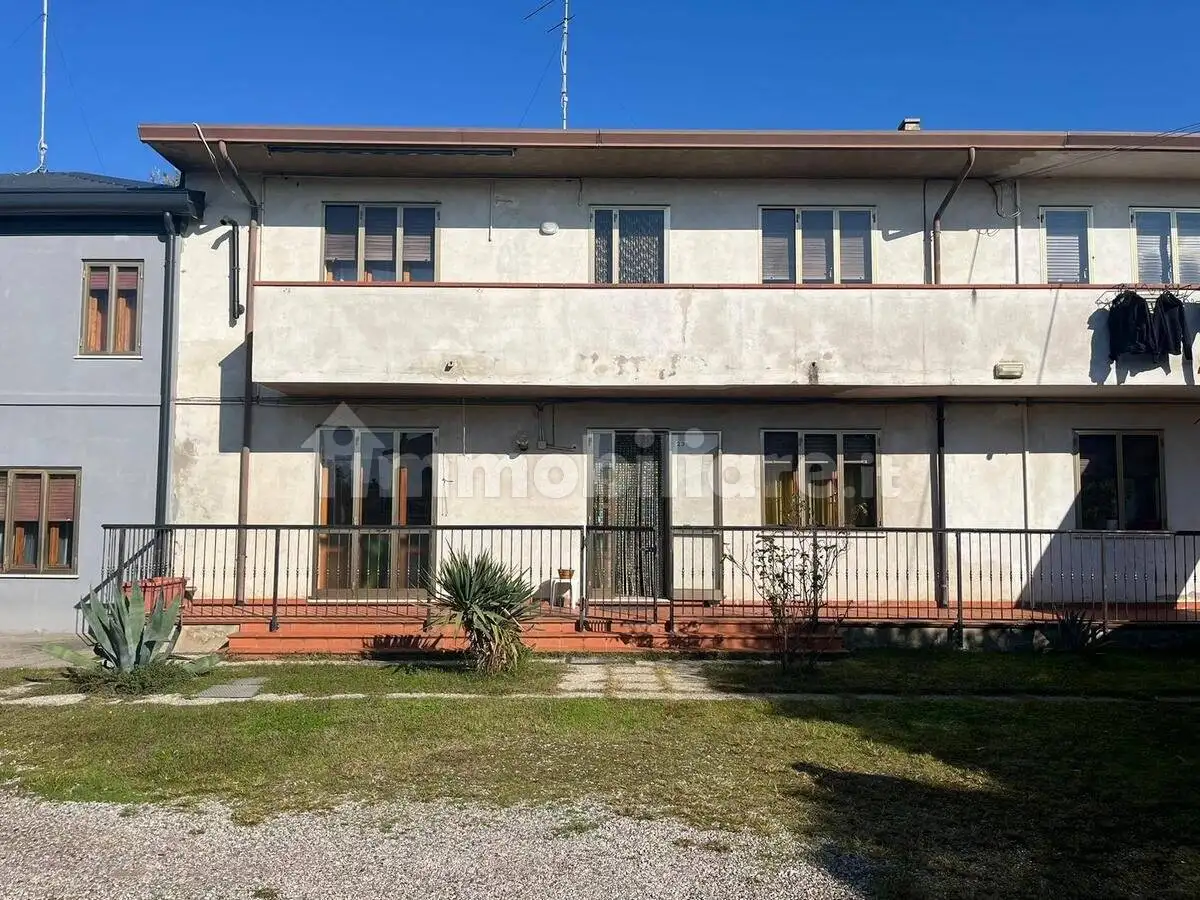 Villa in vendita a Porto Viro