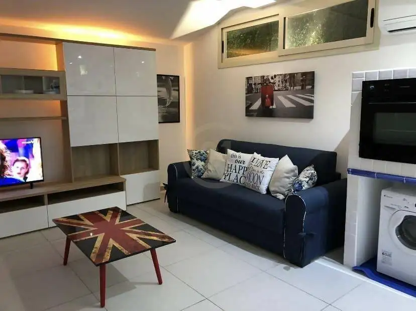 Trilocale via Antonello da Messina 57, Centro, Aci Castello - foto 2