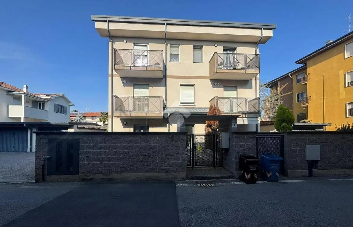 Appartamento in vendita a Cameri