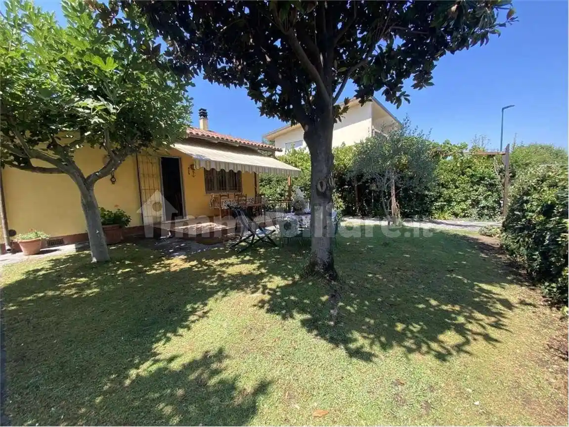 Villa in vendita a Forte dei Marmi