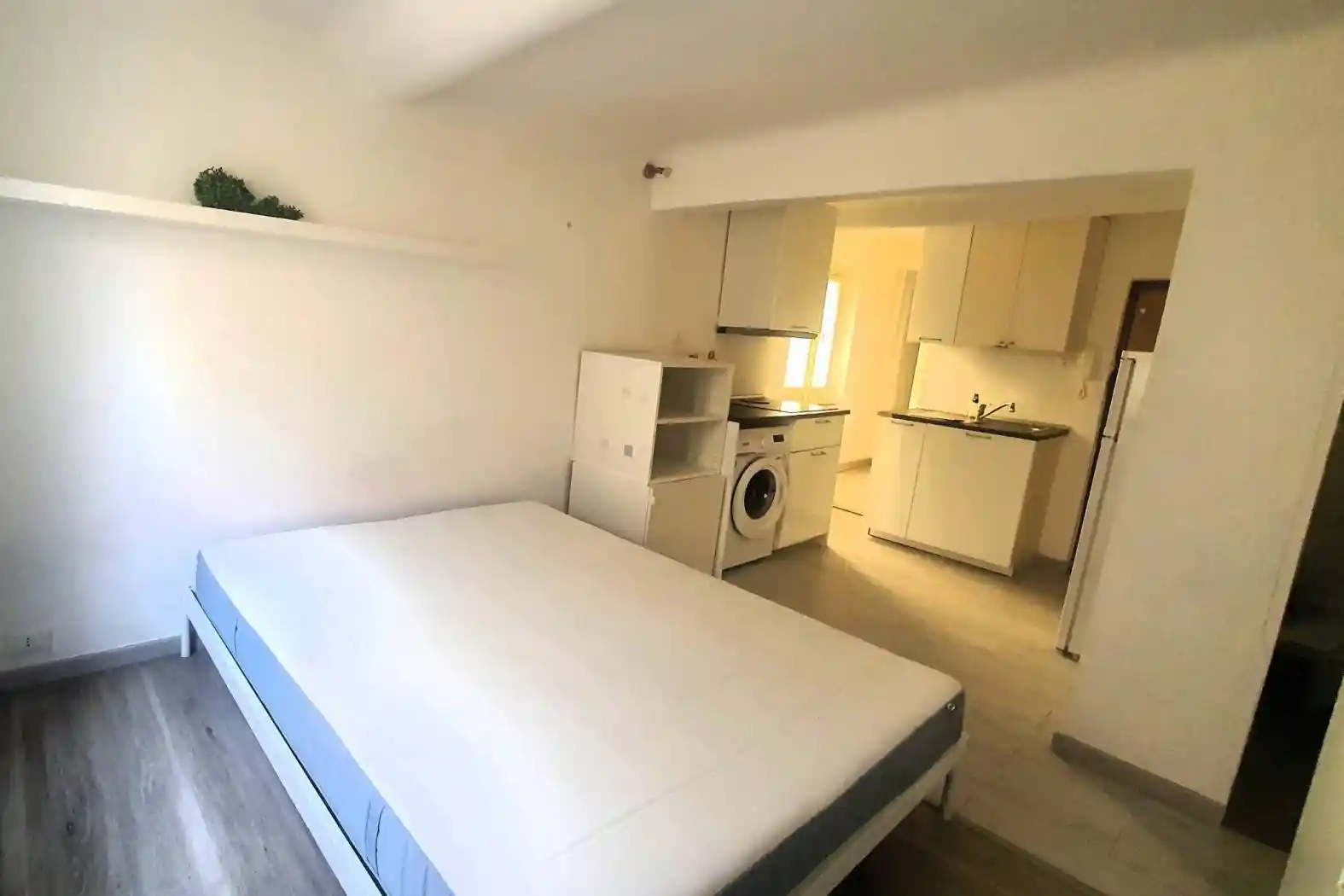 Monolocale Vico Salvaghi 1, Maddalena, Genova - foto 4