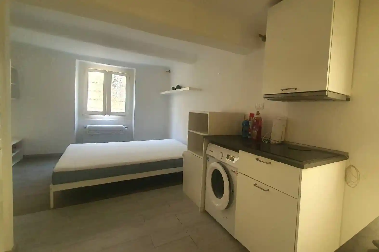 Monolocale Vico Salvaghi 1, Maddalena, Genova - foto 5