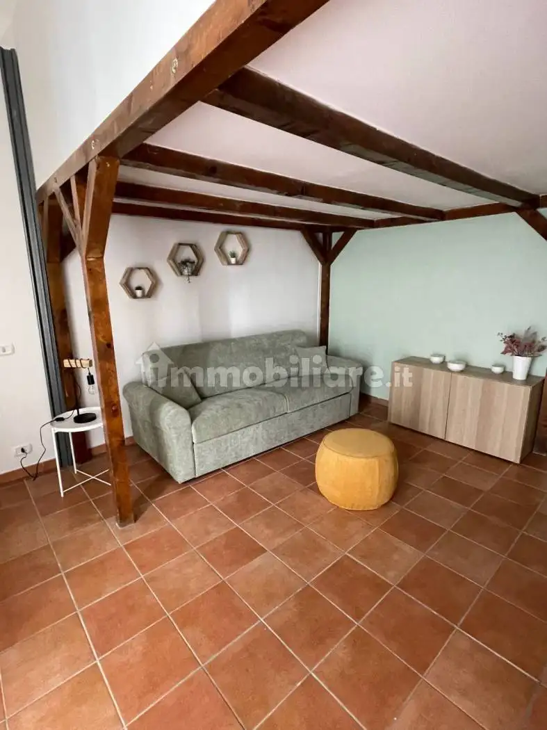 Appartamento in affitto a Napoli