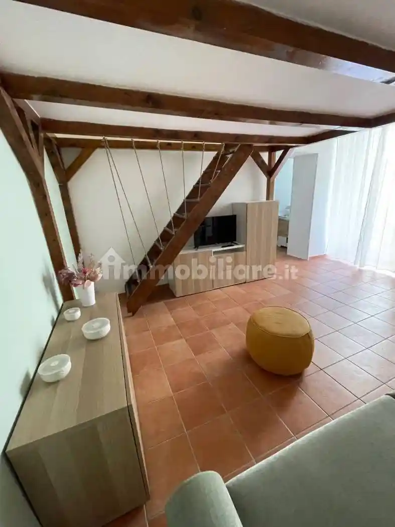 Bilocale via Croci Santa Lucia al Monte 41, Quartieri Spagnoli, Napoli - foto 2