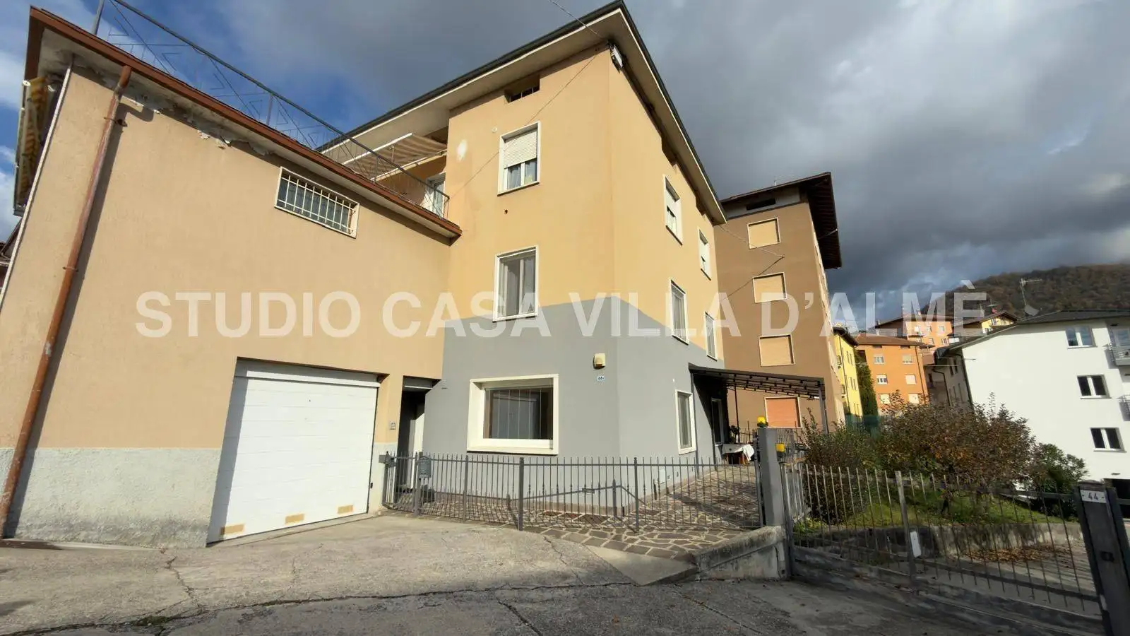 Appartamento in vendita a Villa d'Almè