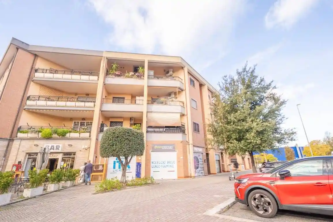 Quadrilocale via Riccardo Billi 10, Anagnina, Roma - foto 2