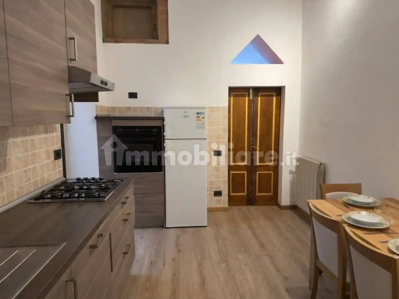 Quadrilocale via del Castello,  53034, Colle Alta, Borgo Nuovo, Colle di Val d'Elsa - foto 2