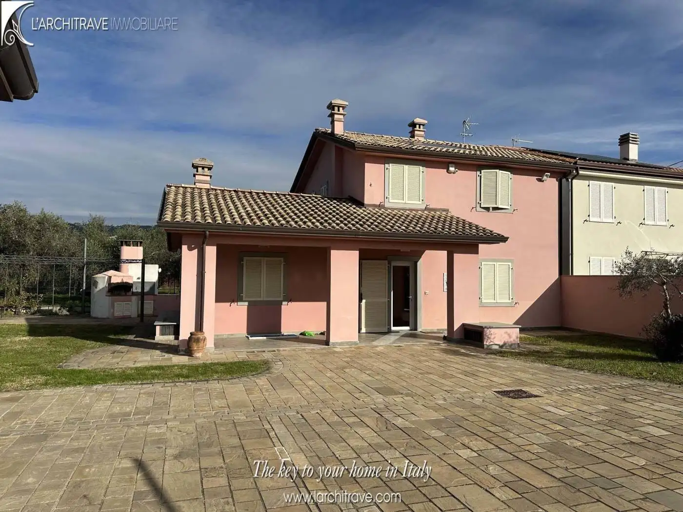 Villa in vendita a Castelnuovo Magra