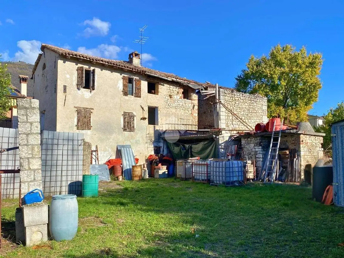 Rustico - Casale in vendita a Romano d'Ezzelino
