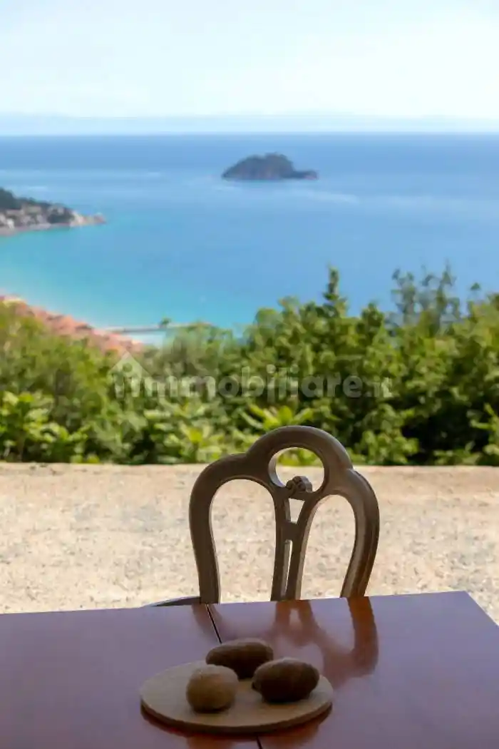 Villa in vendita a Alassio