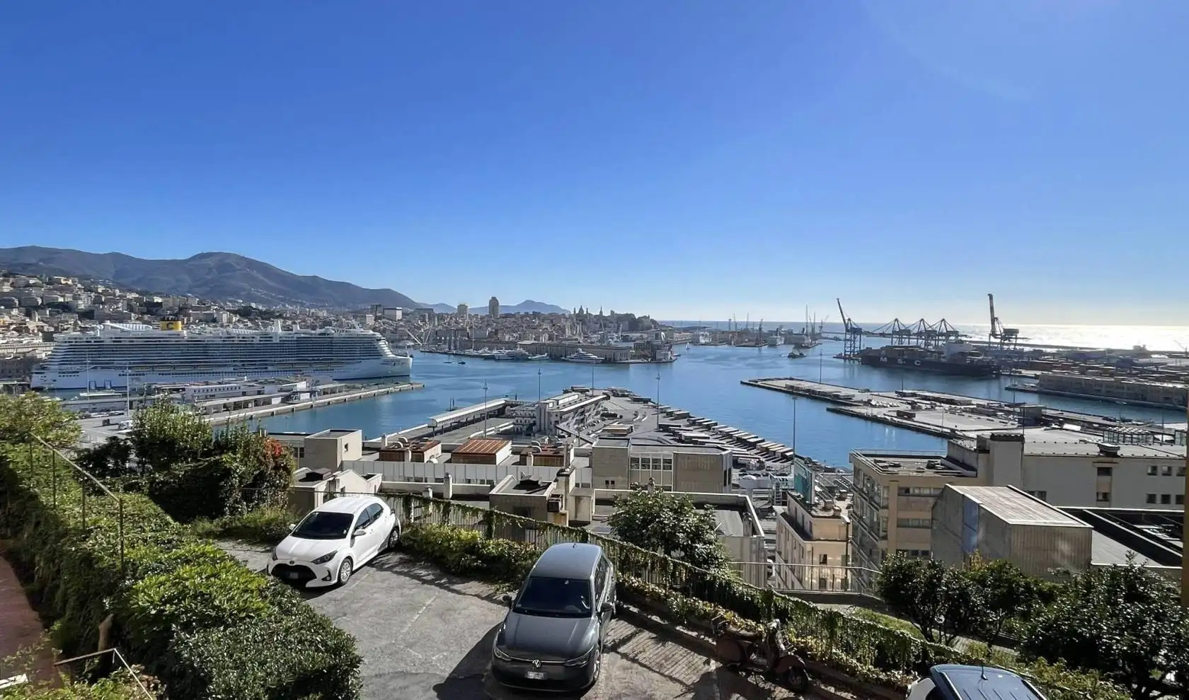 Appartamento in vendita a Genova