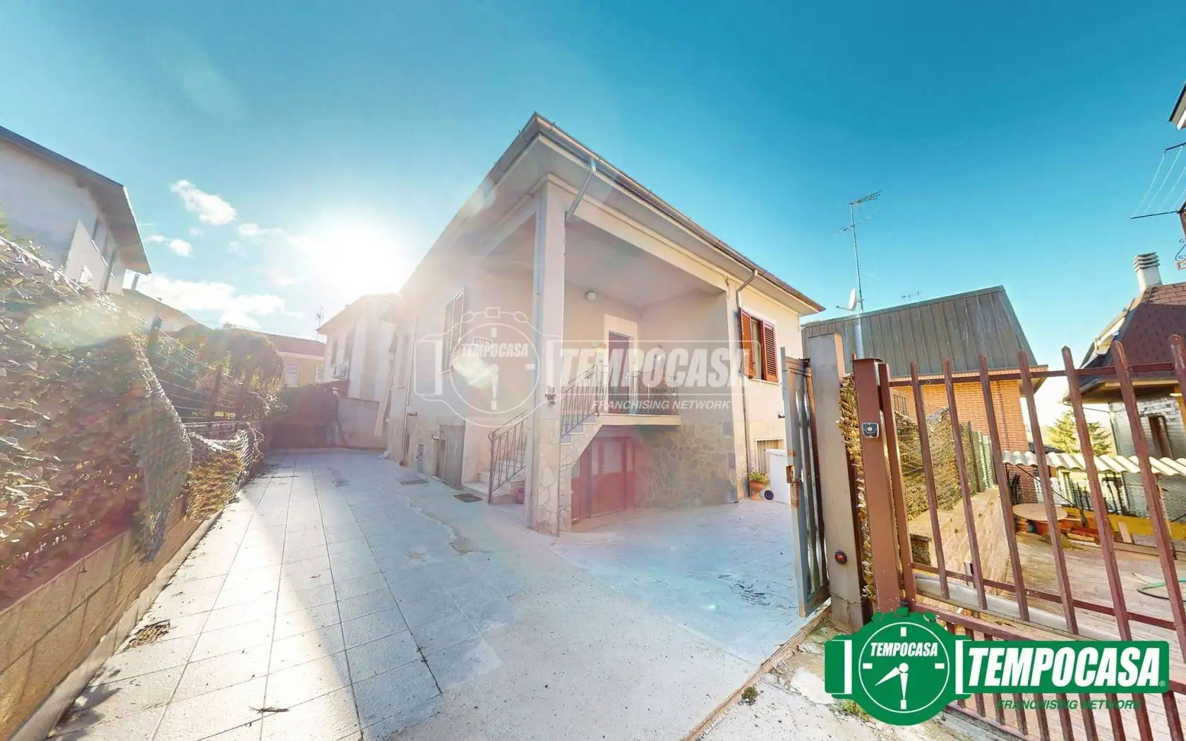 Villa in vendita a Valenza