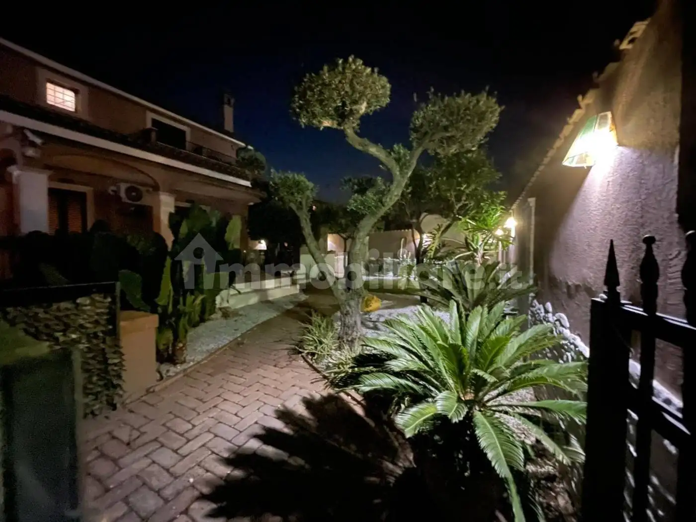 Villa in vendita a Pomezia