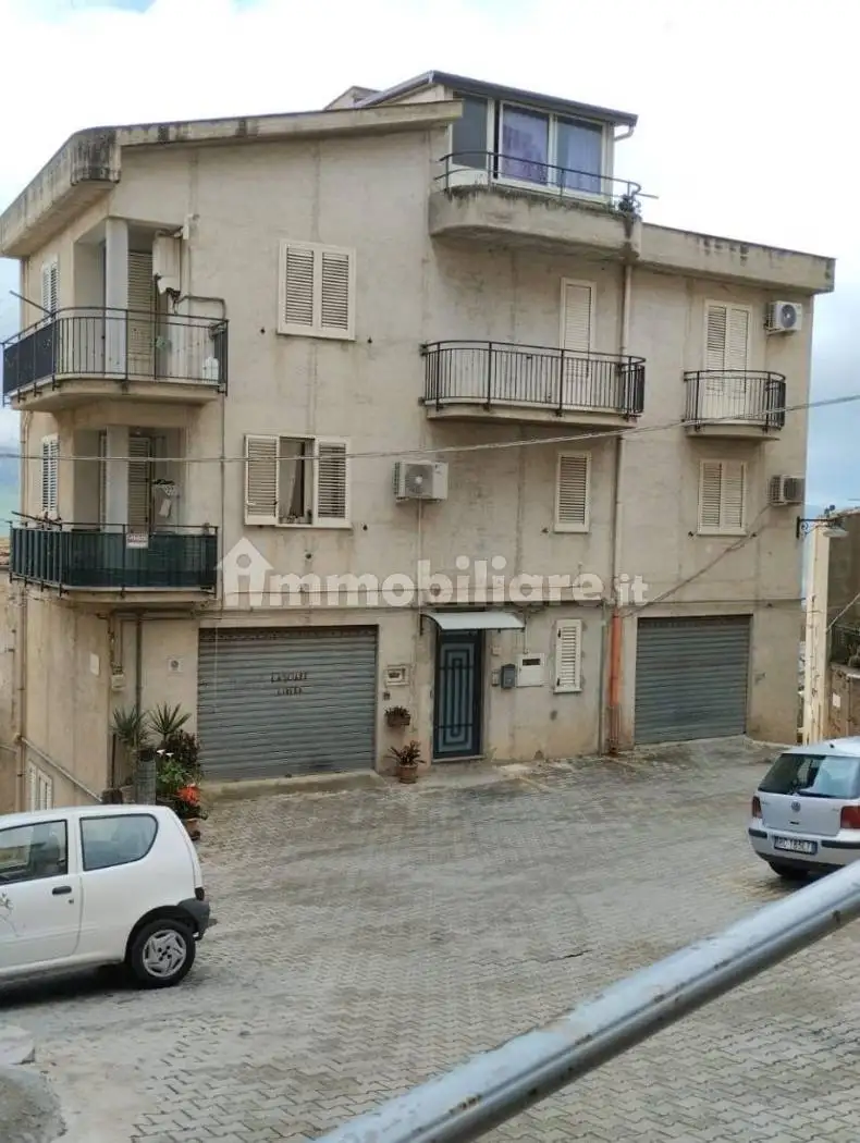 Appartamento in vendita a Caccamo