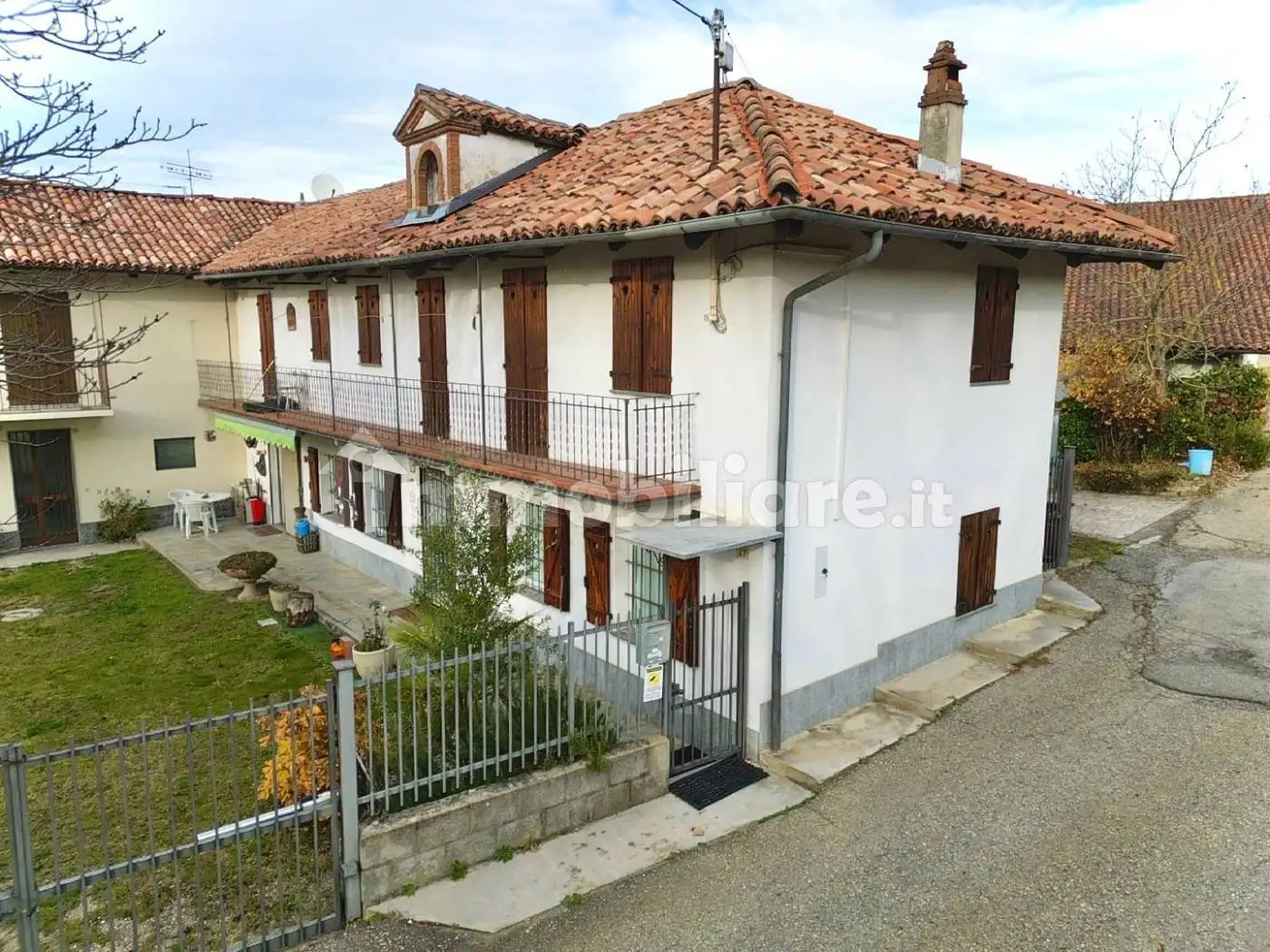 Casa indipendente in vendita a Rodello