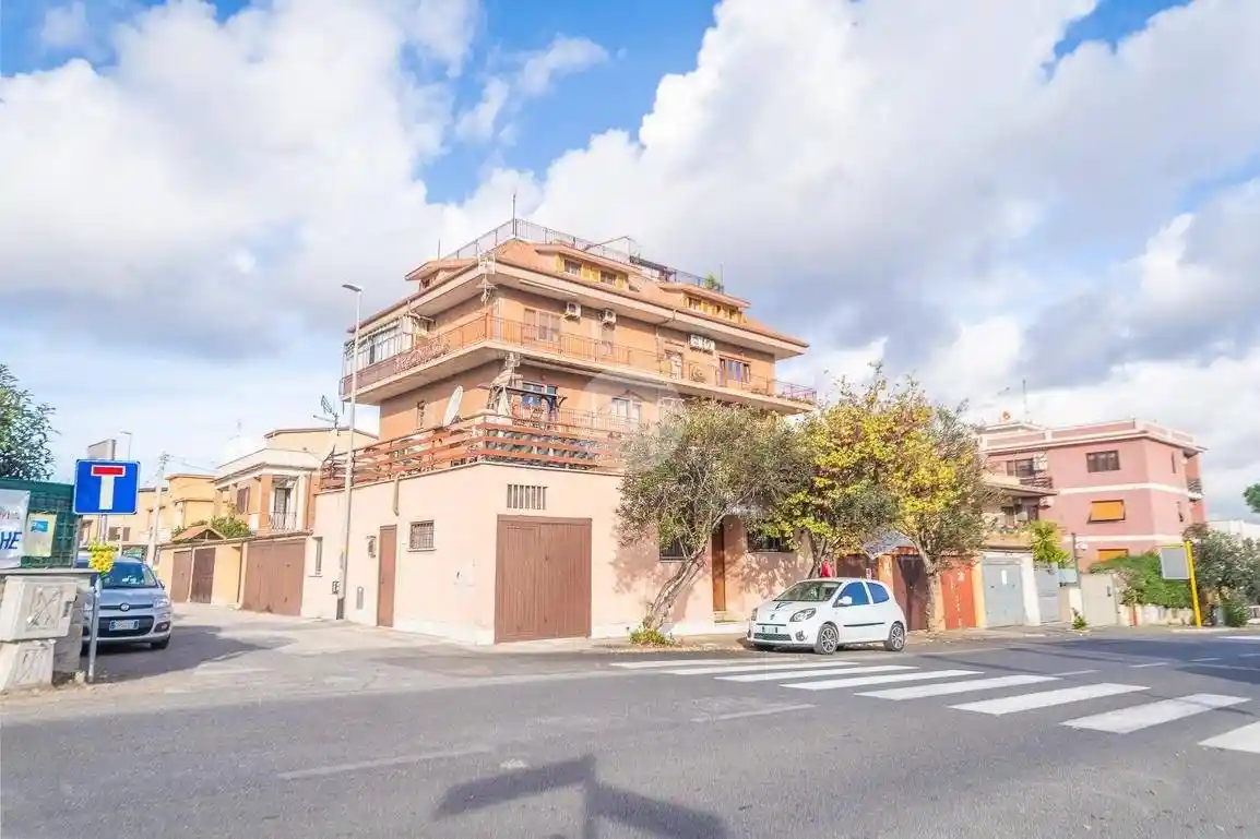 Quadrilocale via Eugenio Florian 53, Romanina, Roma - foto 3