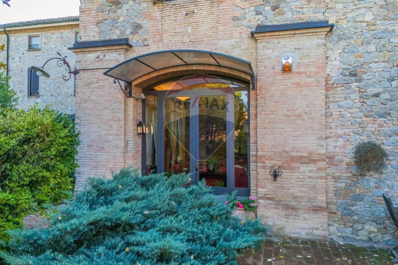 Casa indipendente in vendita a Parma