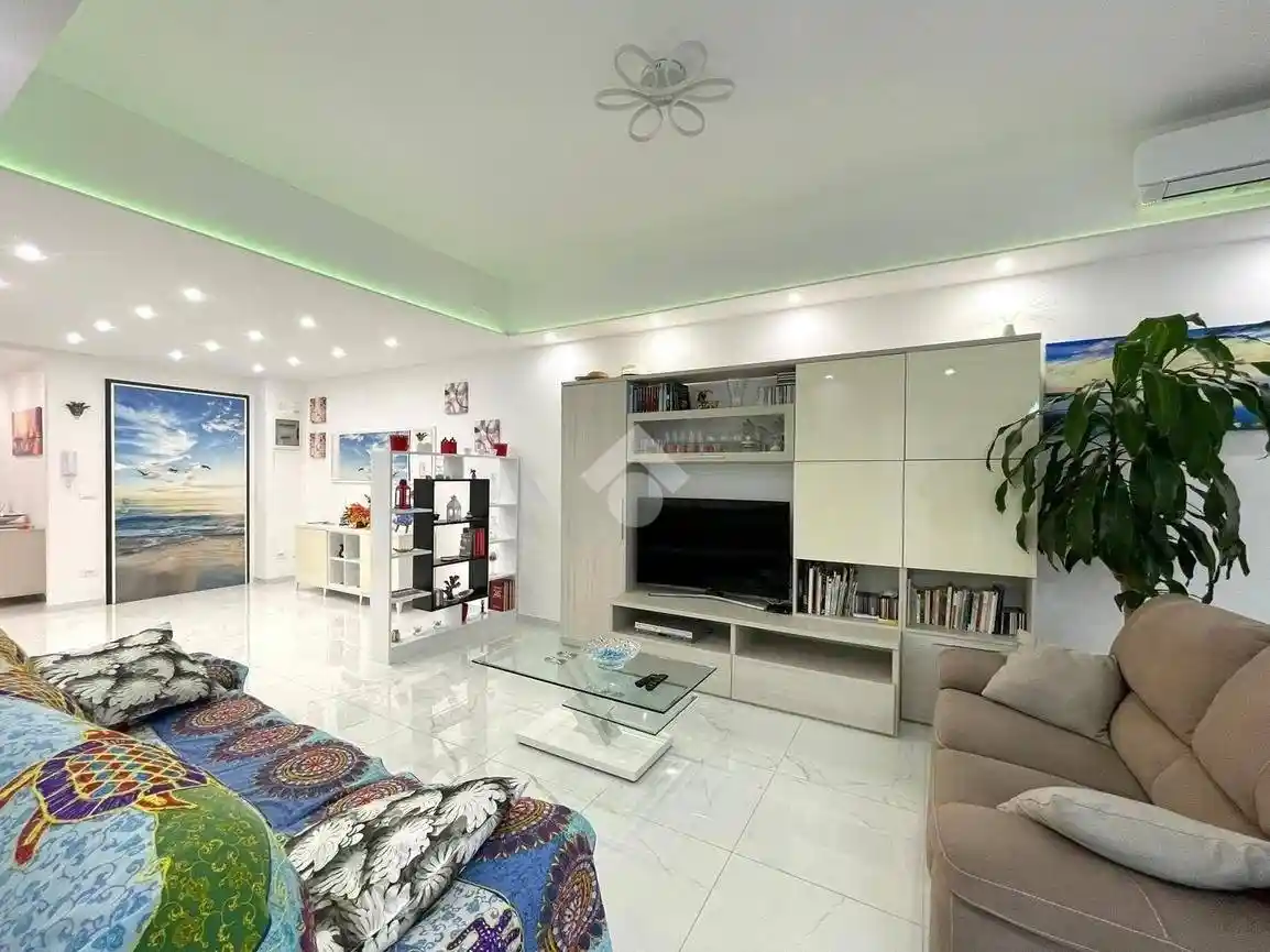 Appartamento in vendita a Genova