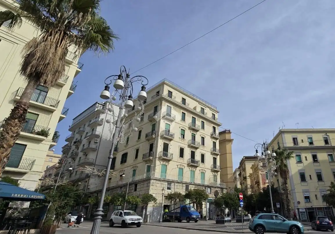 Appartamento in vendita a Salerno
