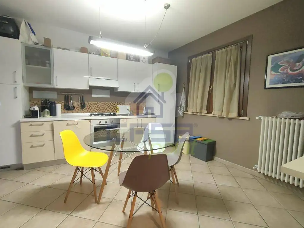 Trilocale via Tazzoli 15, Centro, Acquanegra sul Chiese - foto 2