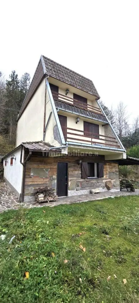 Villa in vendita a Montereale