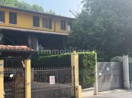 Villa in vendita a Nave