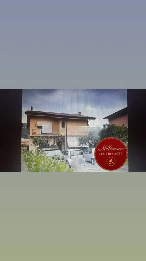 Appartamento in asta a Massa